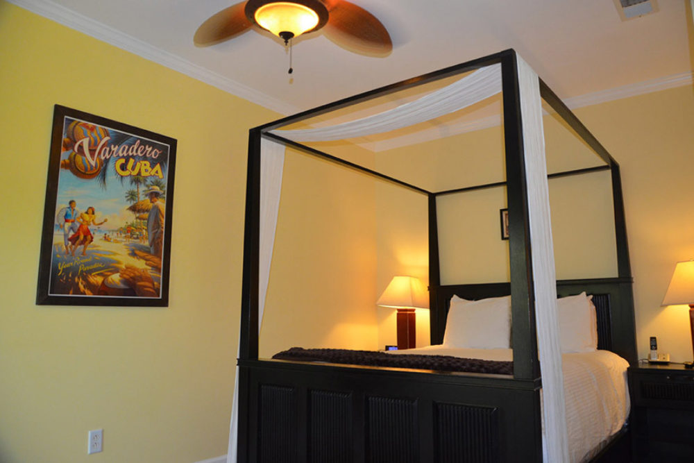 Four Poster Bed Luxury Hotel Folly Beach
