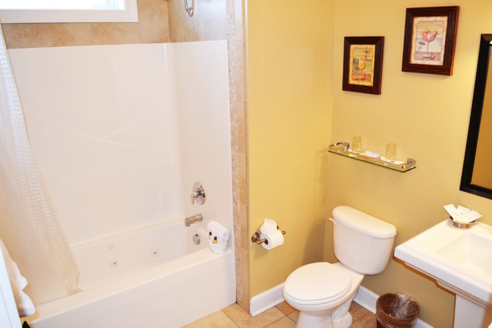 Bathroom in Floridian Room