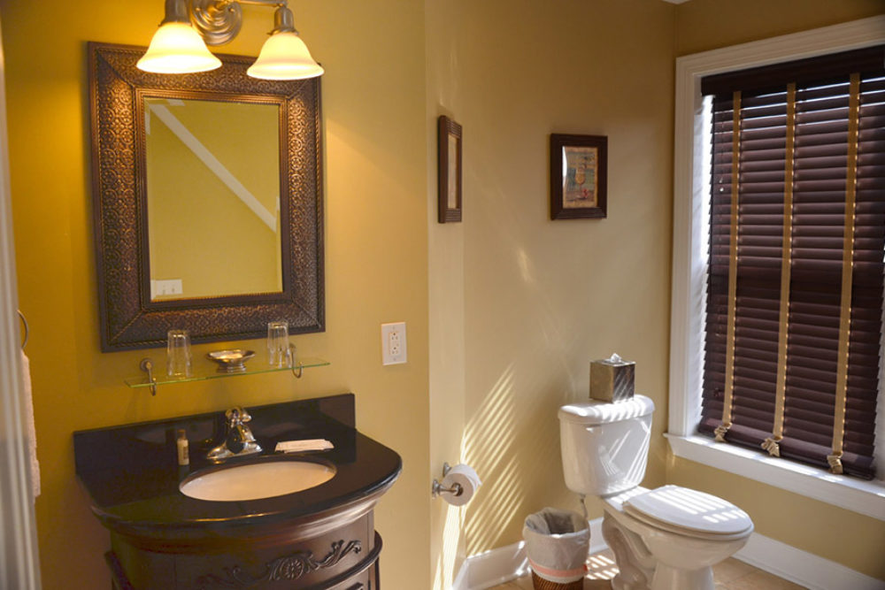 Bathroom in Pacific Room